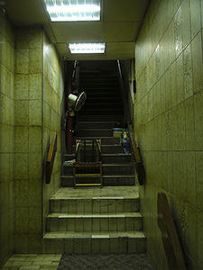樓梯 the stairs photo by cheung king hung